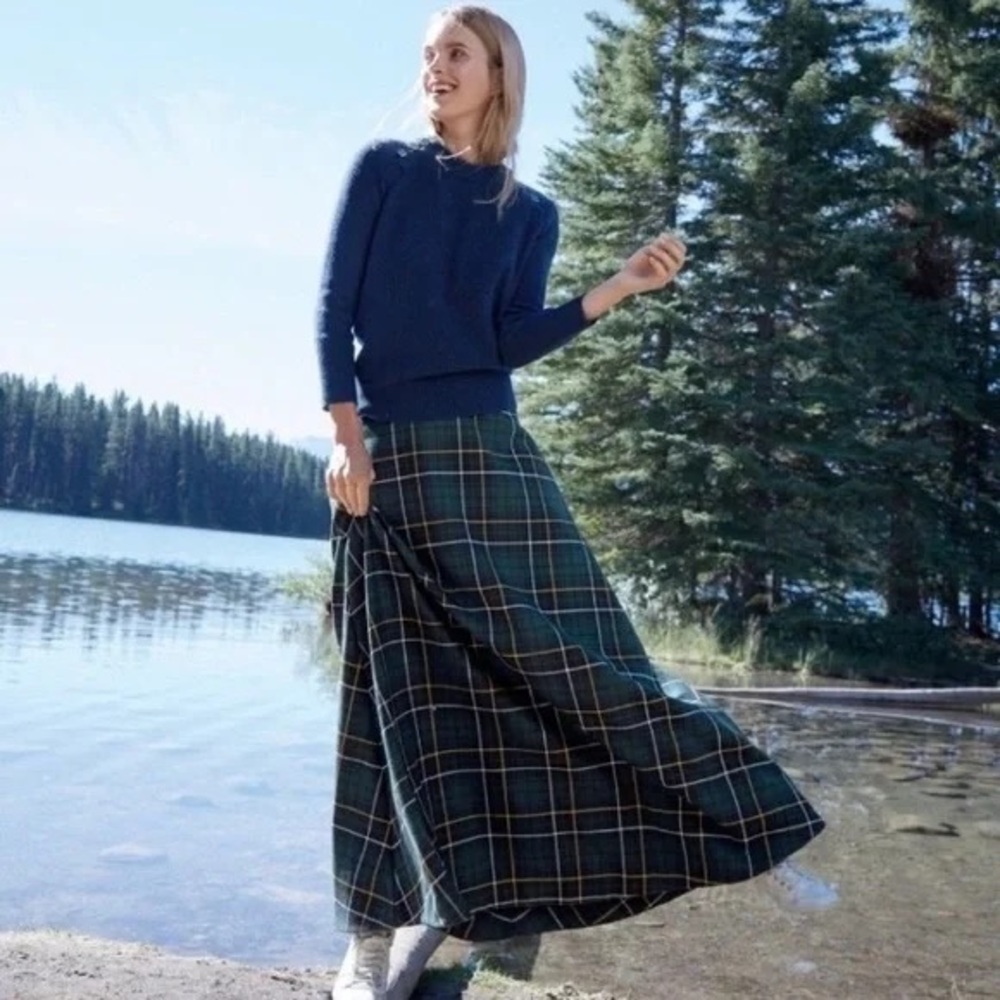 J.Crew Plaid Maxi Skirt, Green & Navy Tartan, Size 2 - Classic Preppy Winter
